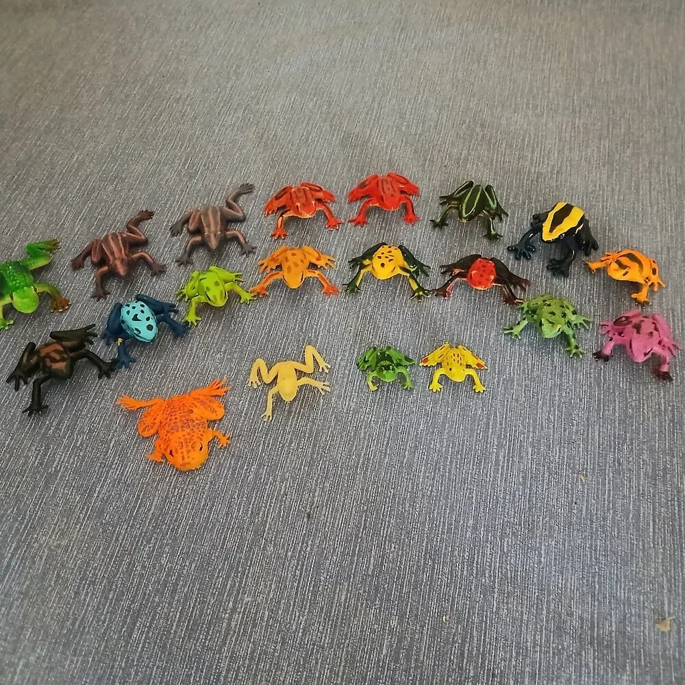 Miniatures Frog plastic toys x 20